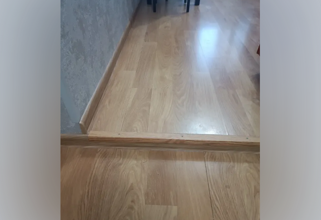 Порог угловой ПУ 04.2700.059 Бетон скай