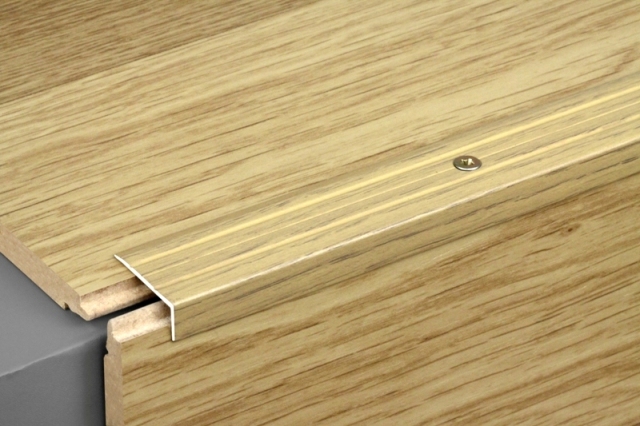 Порог угловой ПУ 01.1800.059 0,9 м Бетон скай