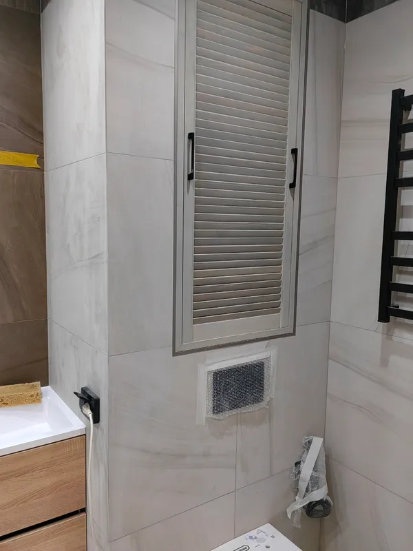 Угол наружный алюминиевый УО 18-27.2700.059