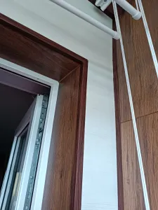 Угол ПВХ ИДЕАЛ 20*20 2,7м 302 Венге Черный