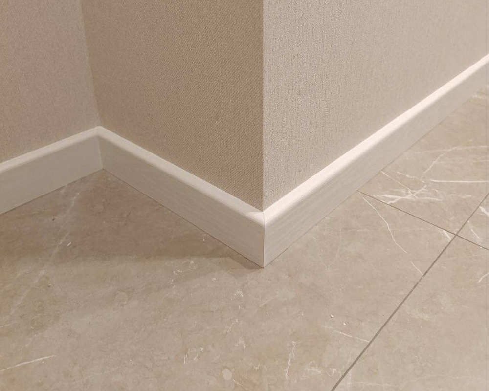 Плинтус МДФ Лука Пл 80МДФ.2700. 24116 Белый