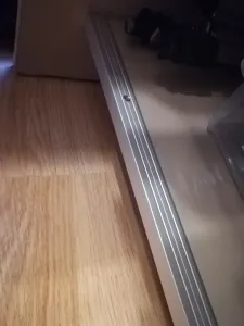 Порог угловой ПУ 04.2700.059 Бетон скай