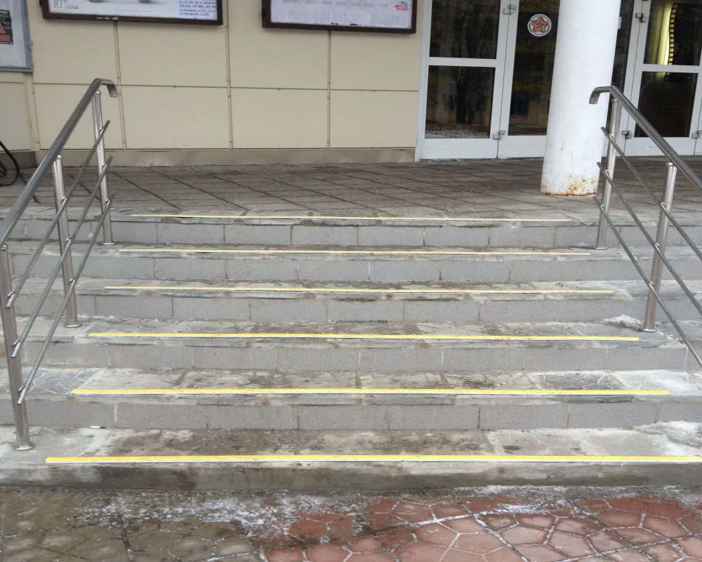 Порог одноуровневый ПС 08-1.2700.202л Золото анод