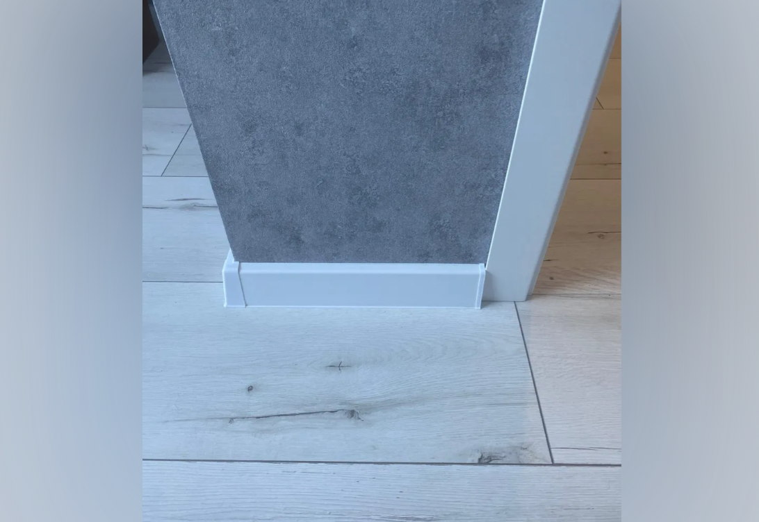 Плинтус ПВХ Salag NG80 80мм 2,5м. Белый