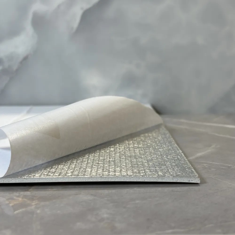 Панель самоклеющаяся ПВХ 300х600 мм 6шт/уп Мрамор Нова Тонье гранд. Цена указана за 1,08 м²