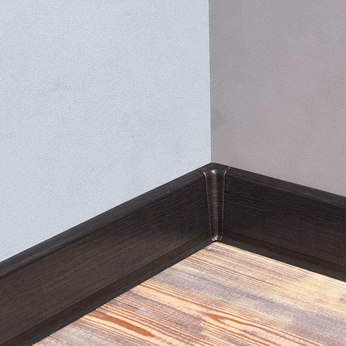 Плинтус ПВХ Salag NG80 80мм 2,5м. Чёрный